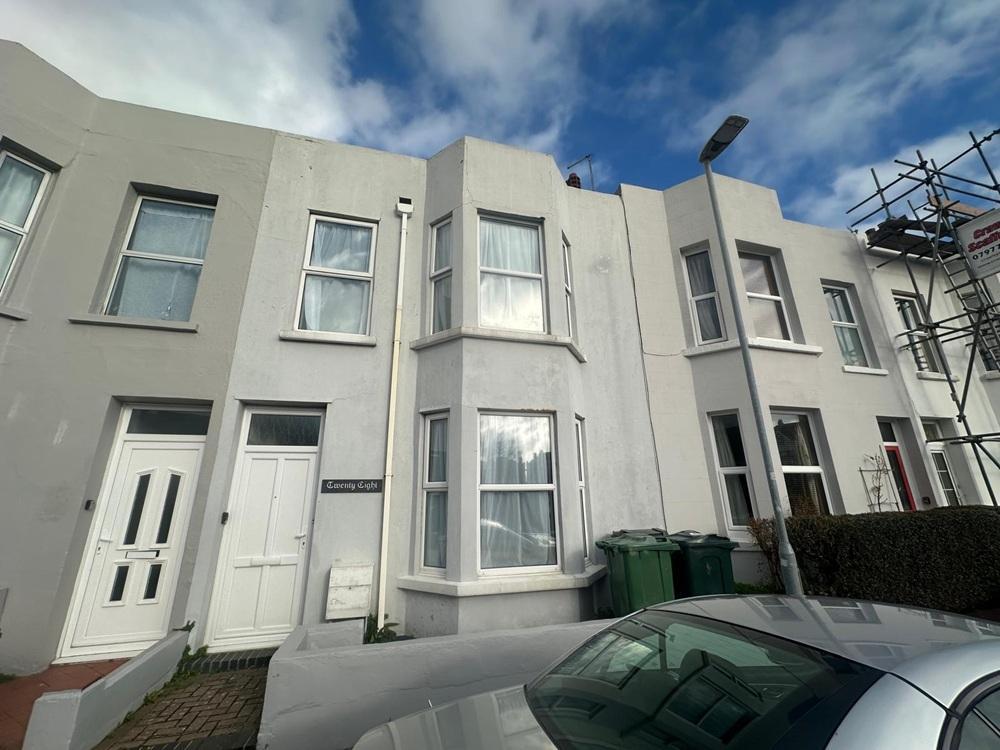 Cambridge Road, Eastbourne, East Sussex, BN22 7BT